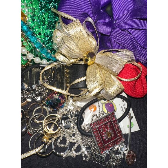 Kids girls boys junk drawer bundle lot 60+ jewelry pieces collectibles - Picture 2 of 8